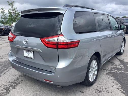 2017 Toyota Sienna Limited
