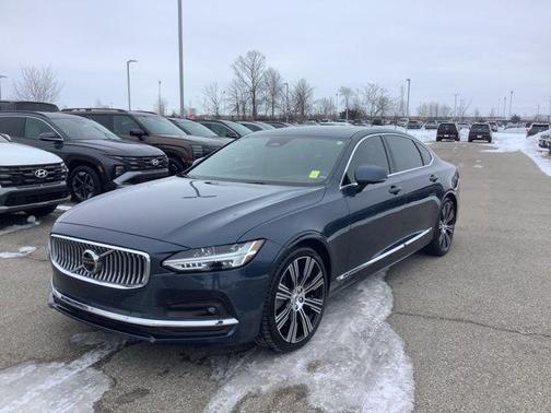 2023 Volvo S90 B6 Ultimate