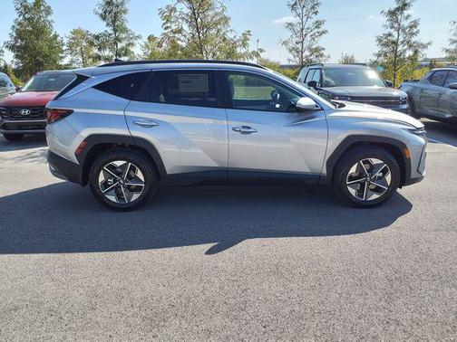 Shimmering Silver 2026 Hyundai TUCSON SEL