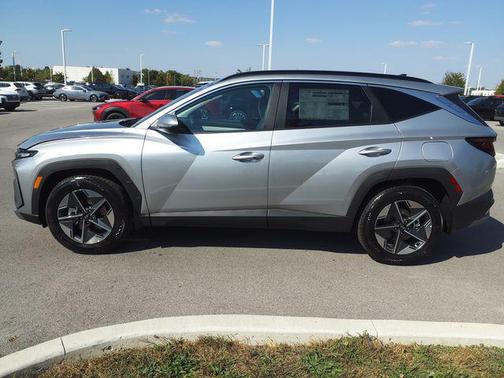 Shimmering Silver 2026 Hyundai TUCSON SEL