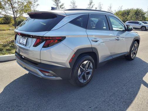 Shimmering Silver 2026 Hyundai TUCSON SEL