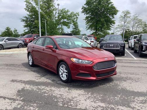 2016 Ford Fusion SE