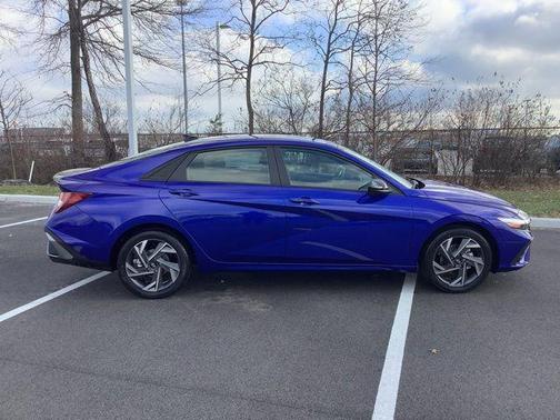 2025 Hyundai ELANTRA Sport