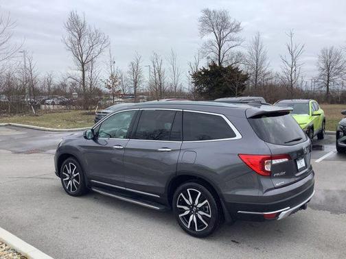 2020 Honda Pilot Touring 8-Passenger
