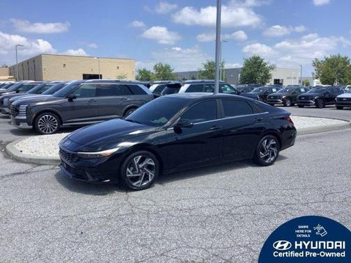 Abyss Black 2024 Hyundai ELANTRA Limited