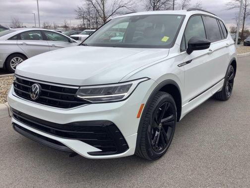 2024 Volkswagen Tiguan 2.0T SE R-Line Black 4MOTION