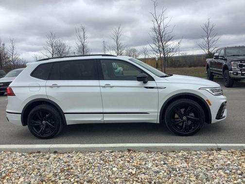 2024 Volkswagen Tiguan 2.0T SE R-Line Black 4MOTION