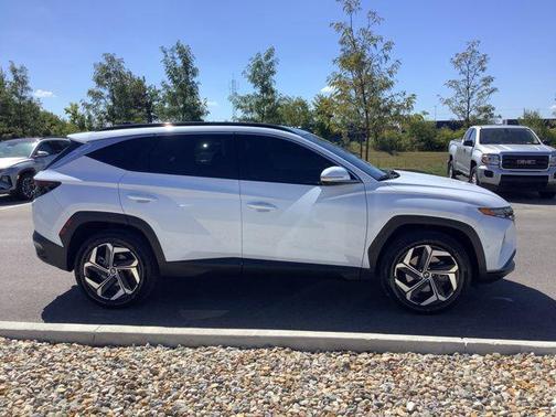 Quartz White 2022 Hyundai TUCSON Limited