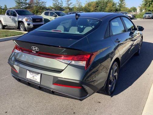 2025 Hyundai ELANTRA Sport