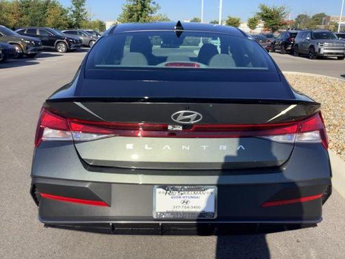 2025 Hyundai ELANTRA Sport