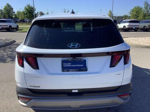 2025 Hyundai TUCSON SE