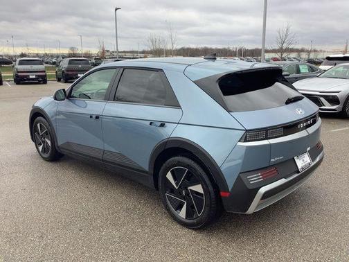 2026 Hyundai IONIQ 5 SE Standard Range