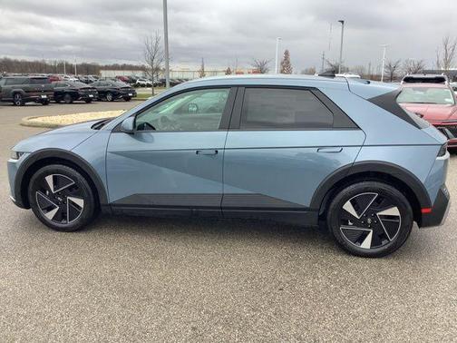 2026 Hyundai IONIQ 5 SE Standard Range