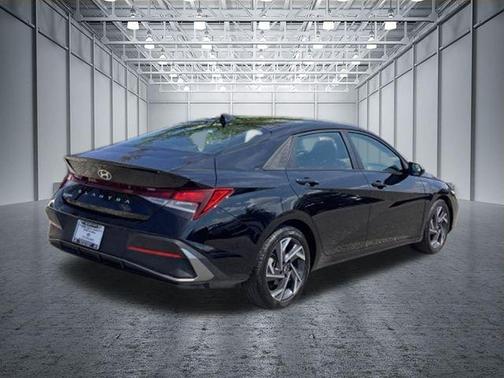 Abyss Black 2025 Hyundai ELANTRA Sport