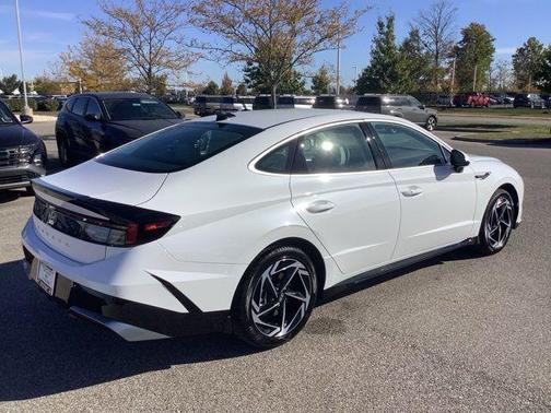 2026 Hyundai SONATA SEL