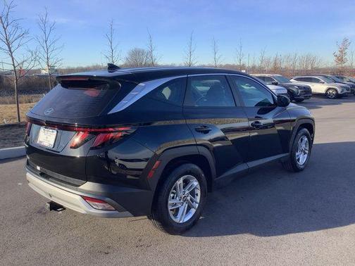 2025 Hyundai TUCSON SE