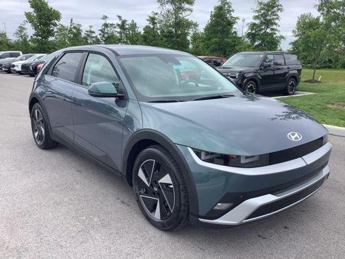 2025 Hyundai IONIQ 5 SE