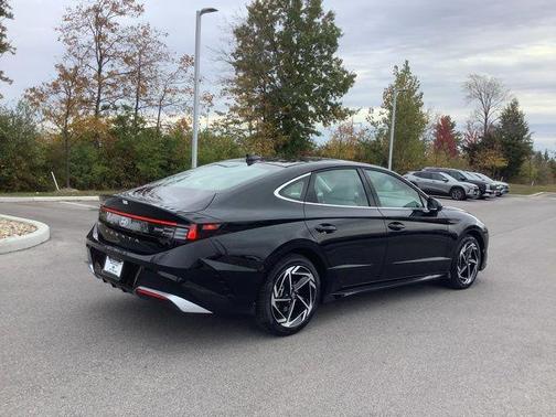 2026 Hyundai SONATA SEL