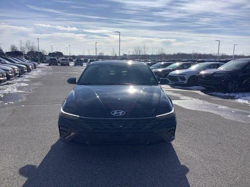 2025 Hyundai ELANTRA HEV Limited