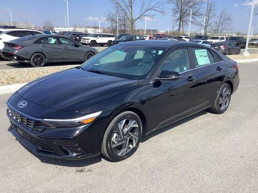 2025 Hyundai ELANTRA Limited