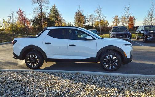2026 Hyundai SANTA CRUZ SEL Activity