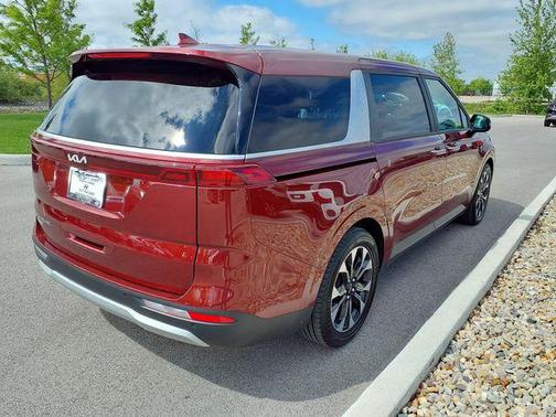 Flare Red 2022 Kia Carnival EX