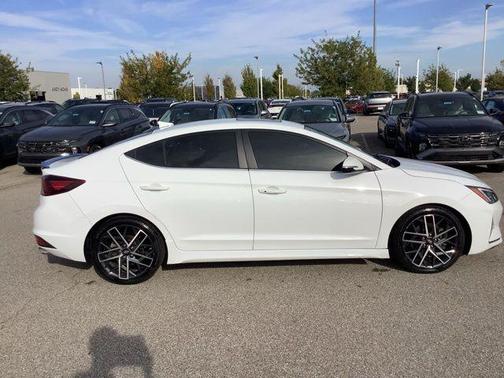 2020 Hyundai ELANTRA Sport