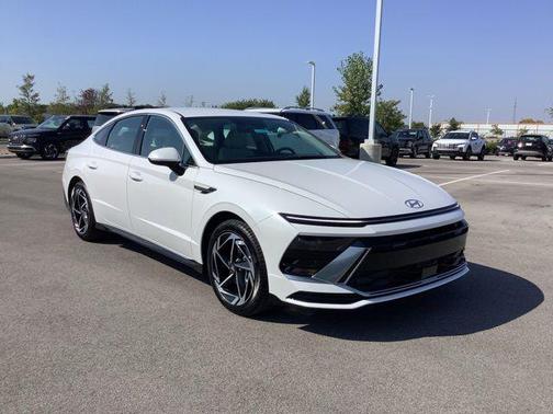 2026 Hyundai SONATA SEL