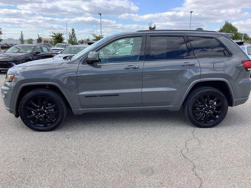 2020 Jeep Grand Cherokee Altitude