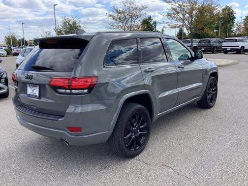2020 Jeep Grand Cherokee Altitude