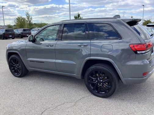 2020 Jeep Grand Cherokee Altitude