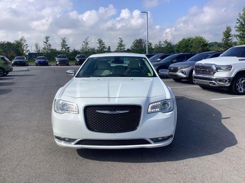 2016 Chrysler 300 S
