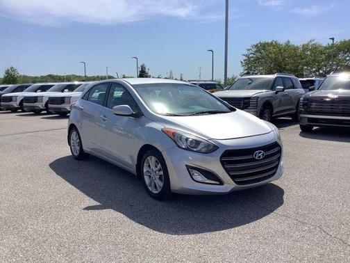 Shimmering Silver 2014 Hyundai Elantra GT Base