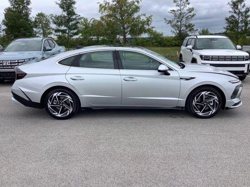 2025 Hyundai SONATA SEL