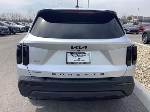 2022 Kia Sorento LX