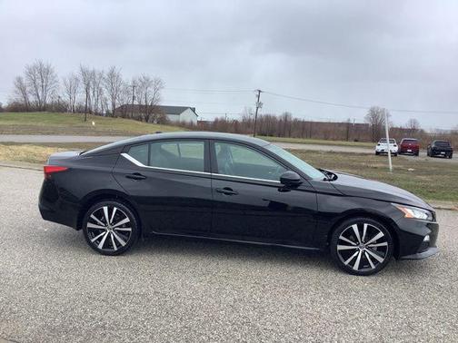 2021 Nissan Altima SR Intelligent AWD