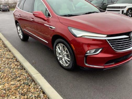 2023 Buick Enclave Essence AWD