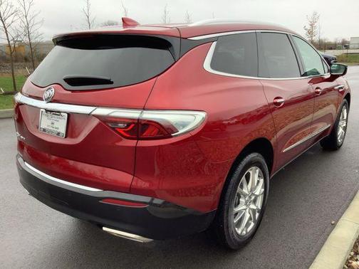 2023 Buick Enclave Essence AWD