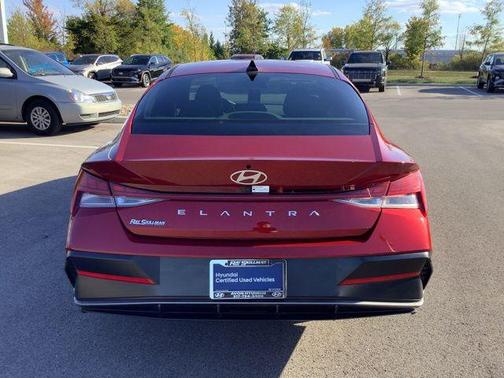 2025 Hyundai ELANTRA SEL