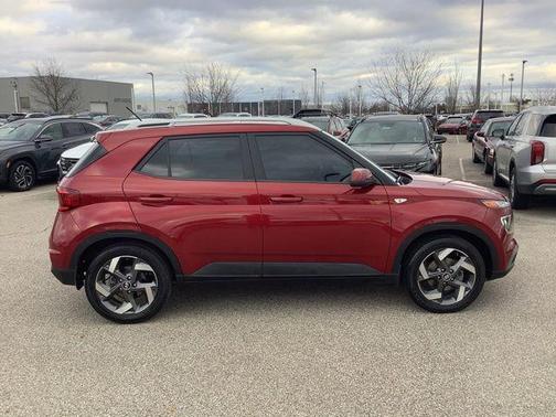 2023 Hyundai VENUE SEL