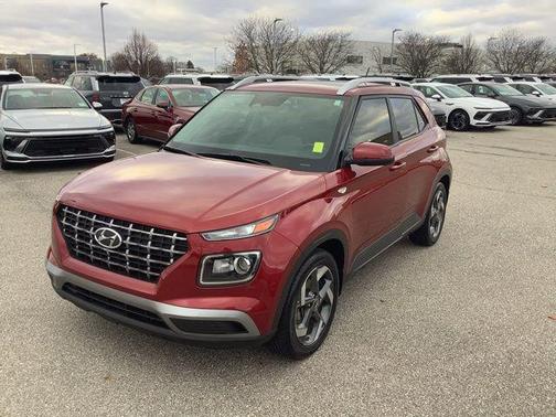2023 Hyundai VENUE SEL