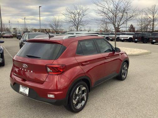 2023 Hyundai VENUE SEL