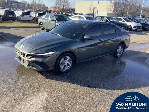 2025 Hyundai ELANTRA SE