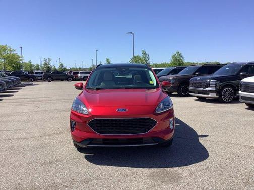 Rapid Red Metallic Tinted Clearcoat 2022 Ford Escape SEL