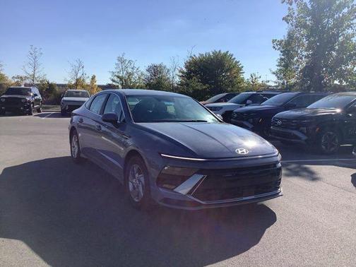 2025 Hyundai SONATA SE