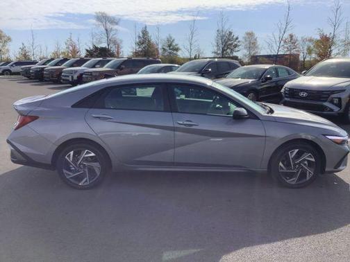 2025 Hyundai ELANTRA HEV Blue