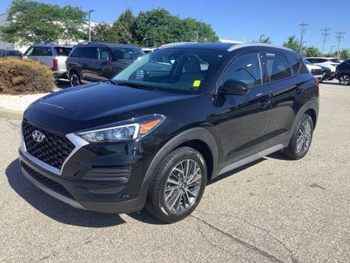 Black Noir Pearl 2021 Hyundai TUCSON SEL