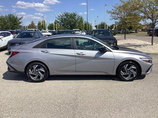 2025 Hyundai ELANTRA Sport