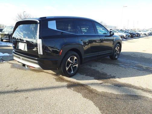 Abyss Black 2026 Hyundai IONIQ 9 SE