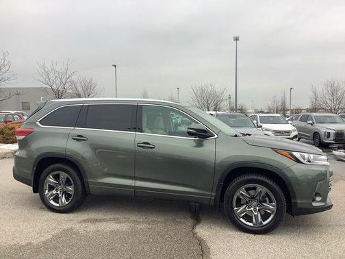 2019 Toyota Highlander 